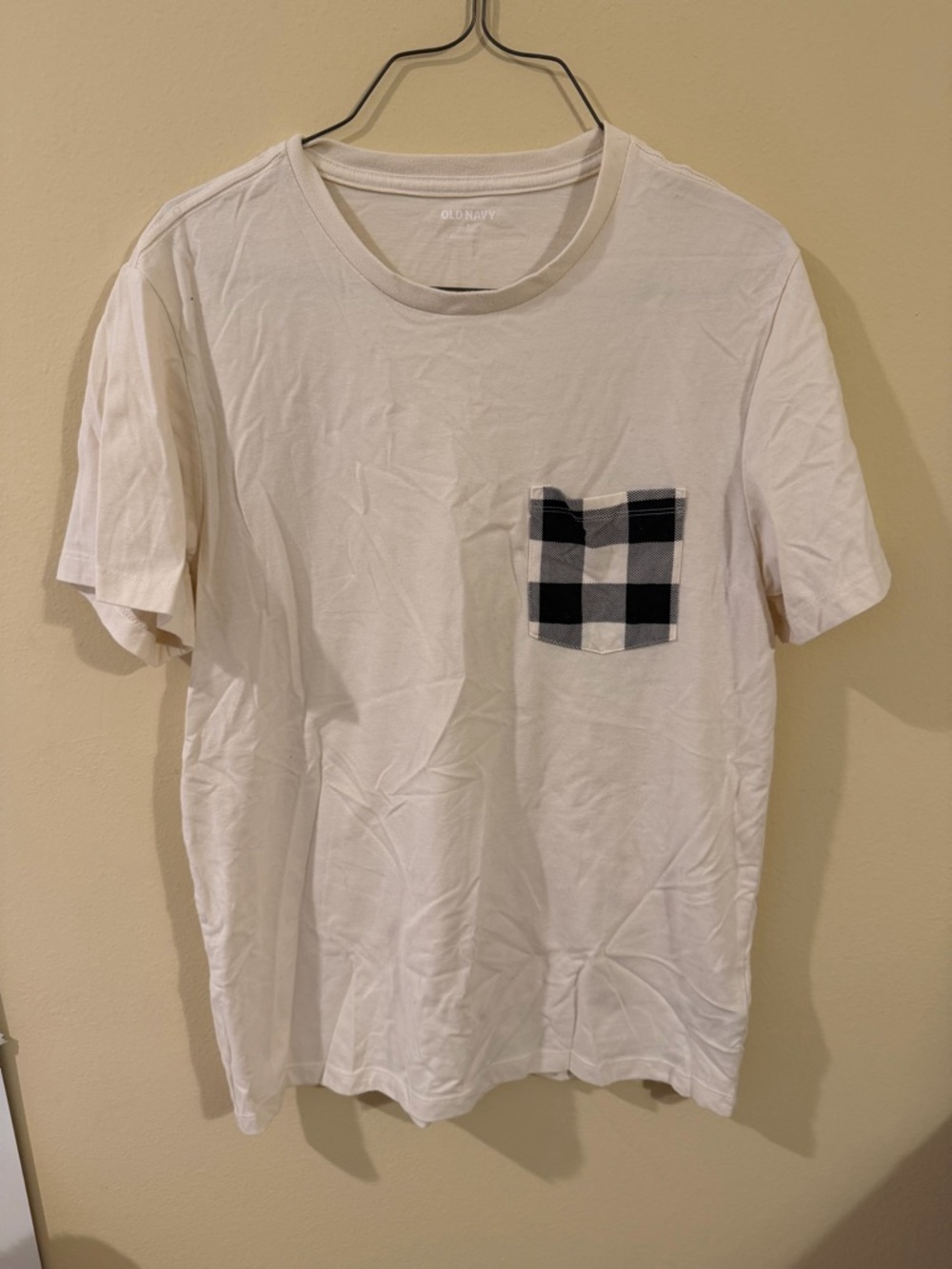 Old Navy White Short‑Sleeve Tee with Black Plaid Pocket